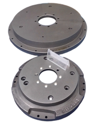 OEM de haute qualité 32 kg roue en fonte de sable avec une petite quantité acceptable surface lisse