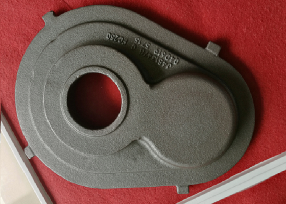Couvercle en fonte de sable de haute qualité OEM avec finition de peinture de dimension précise pour machines d'ingénierie