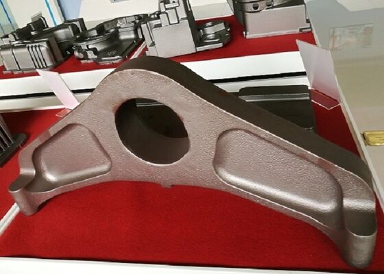Parties de machines agricoles de couleur noire Lien de sable en fonte fer ductile QT550 OEM Haute performance