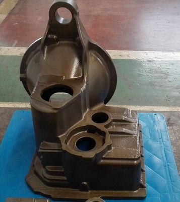 Pièces de fonderie en résine de haute qualité OEM pour boîtier de transmission en fonte pour chariots élévateurs, machines de construction