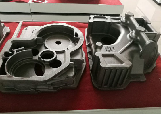 Pièces en fonte grise de haute qualité OEM moulées au sable, carter d'embrayage pour machines de construction