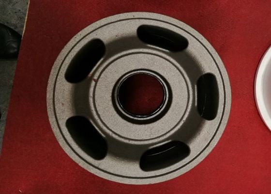OEM de haute qualité coulée de sable de fer machines agricoles pièces roue hub avec finition de peinture