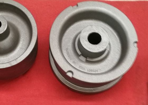 OEM de haute qualité 32 kg roue en fonte de sable avec une petite quantité acceptable surface lisse