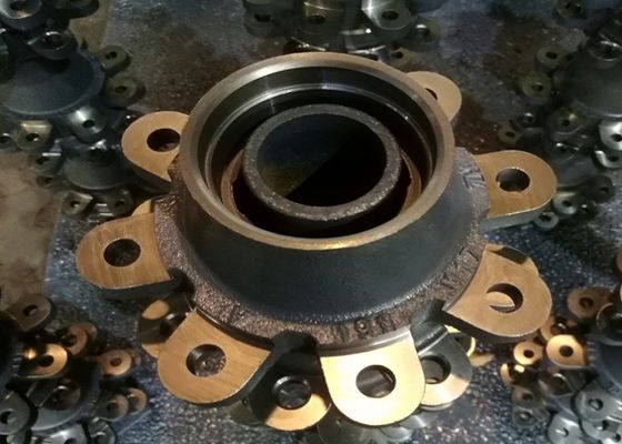 Le camion fait sur commande de usinage partie le matériel malléable de moulage TS16949 de fer de hub arrière
