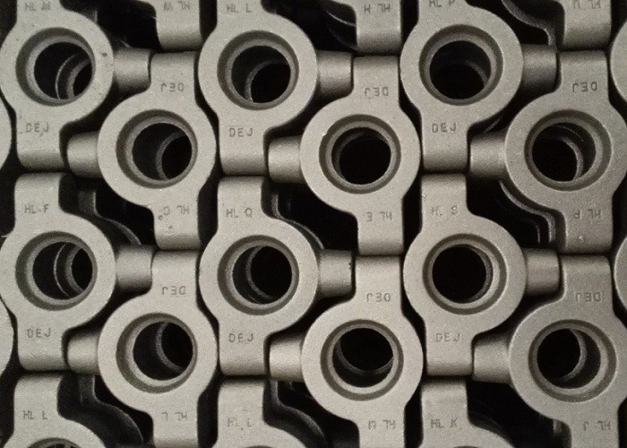 Pièces de coulée de petite taille en fonte verte de haute qualité, OEM disponible, surface lisse pour machines industrielles