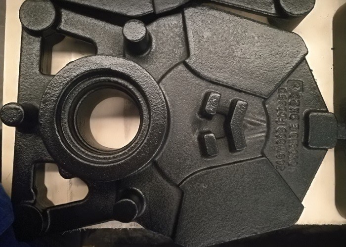Pièce de couvercle en fonte grise GG 250 pour nacelle élévatrice OEM, coulée par sable, pour machines industrielles